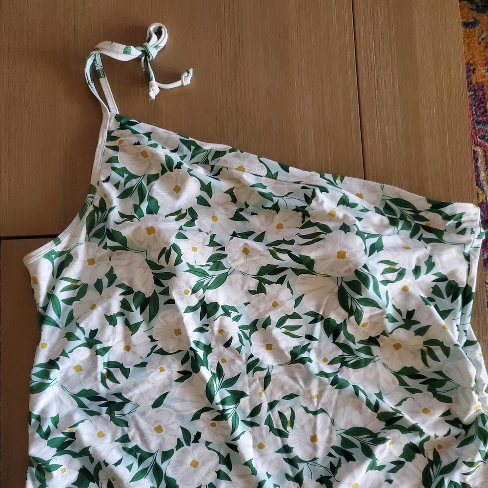 Lime Ricki One shoulder bathing suit top 4X